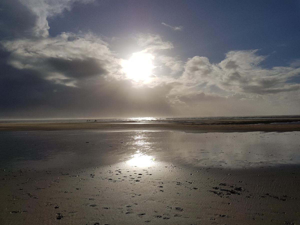157 Amour Caravan Tywyn Esterno foto