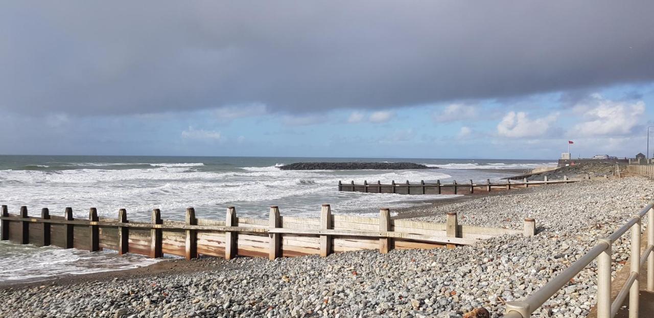 157 Amour Caravan Tywyn Esterno foto